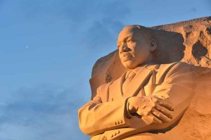 Best Martin Luther King jr Quotes with images For Inspiration in Life